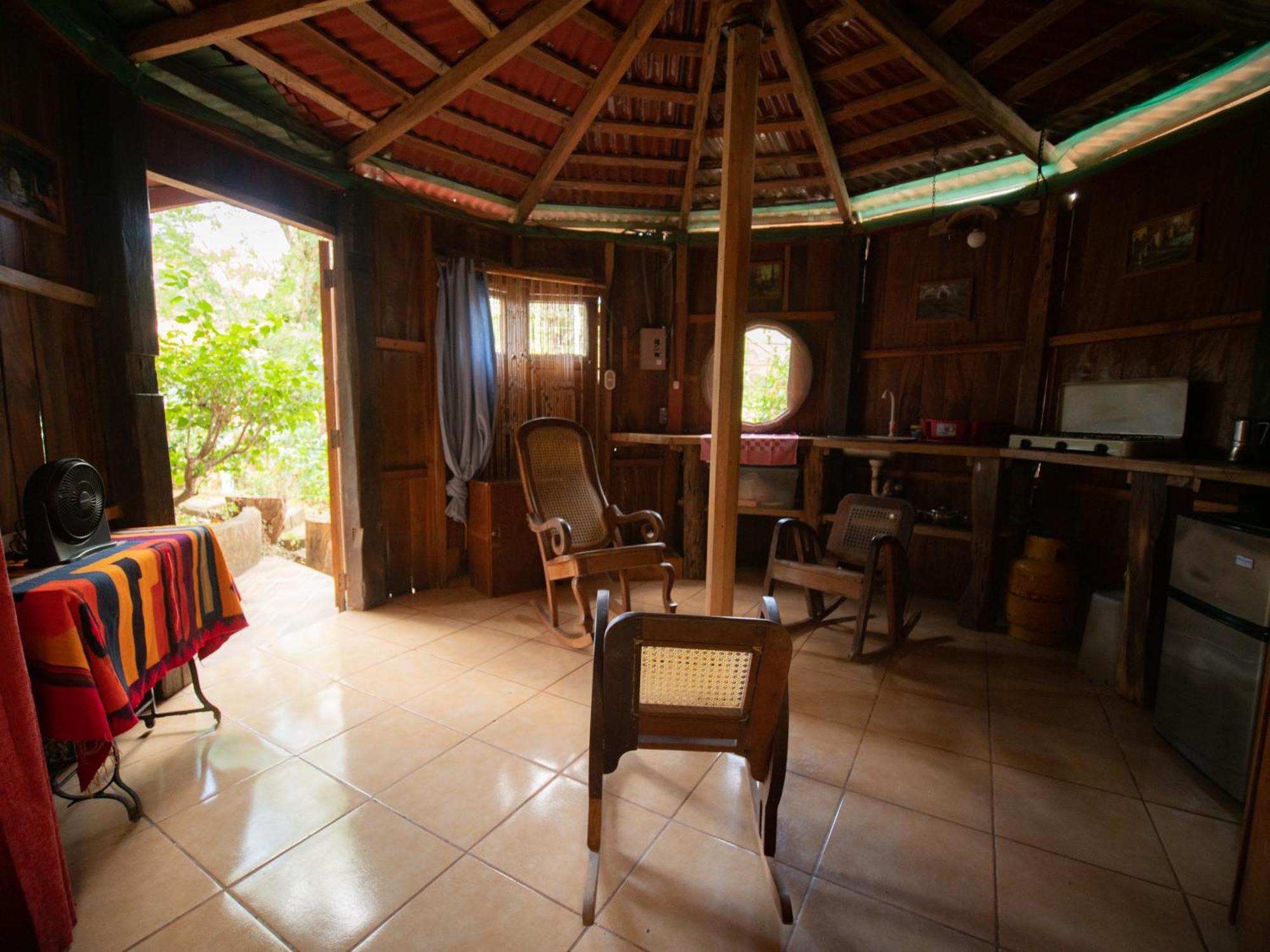 1 Bedroom Cabin, 3 Blocks From Beach And Center Of San Juan Сан-Хуан-дель-Сур Екстер'єр фото